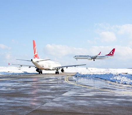 İstanbul Havalimanı'nda bir pist daha açıldı
