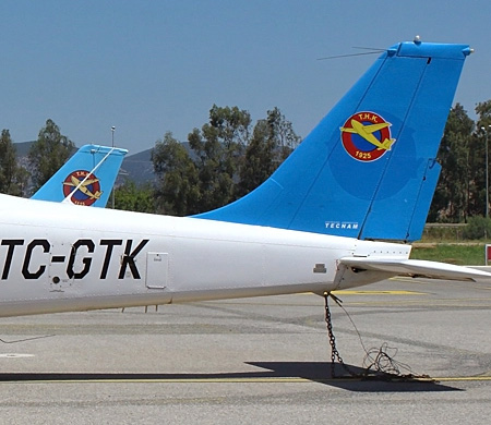 THK'ya ait uçak Esenboğa'ya sert iniş yaptı