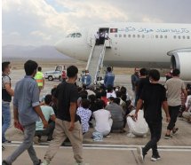 70 bine yakın kaçak göçmen uçaklarla sınır dışı edildi