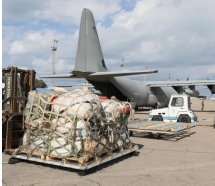 Libya'ya 59 yardım uçağı ulaştı