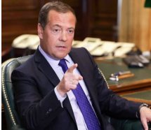 Medvedev: "Savaş uçağı hava kadar gerekli"