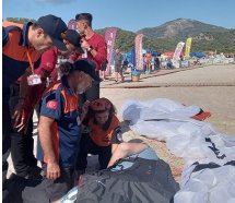 Fethiye'de paraşüt kazası; İngiliz paraşütçü yaralandı