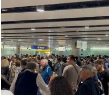 İngiltere'deki havalimanlarında sistem çöktü