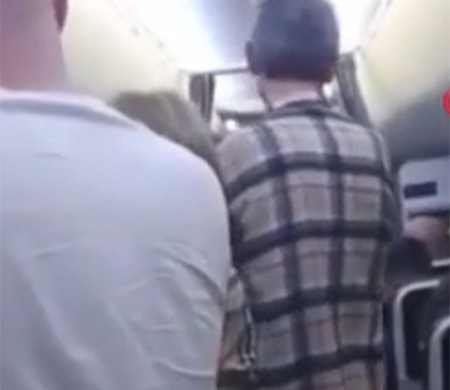 THY yolcuları uçak içinde mahsur kaldı
